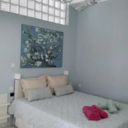 Feriehus Elia By The Sea